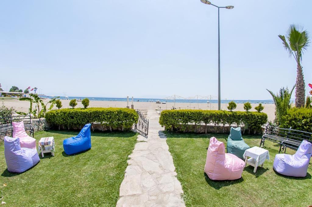 Colophon Beach Otel 古穆杜尔 外观 照片