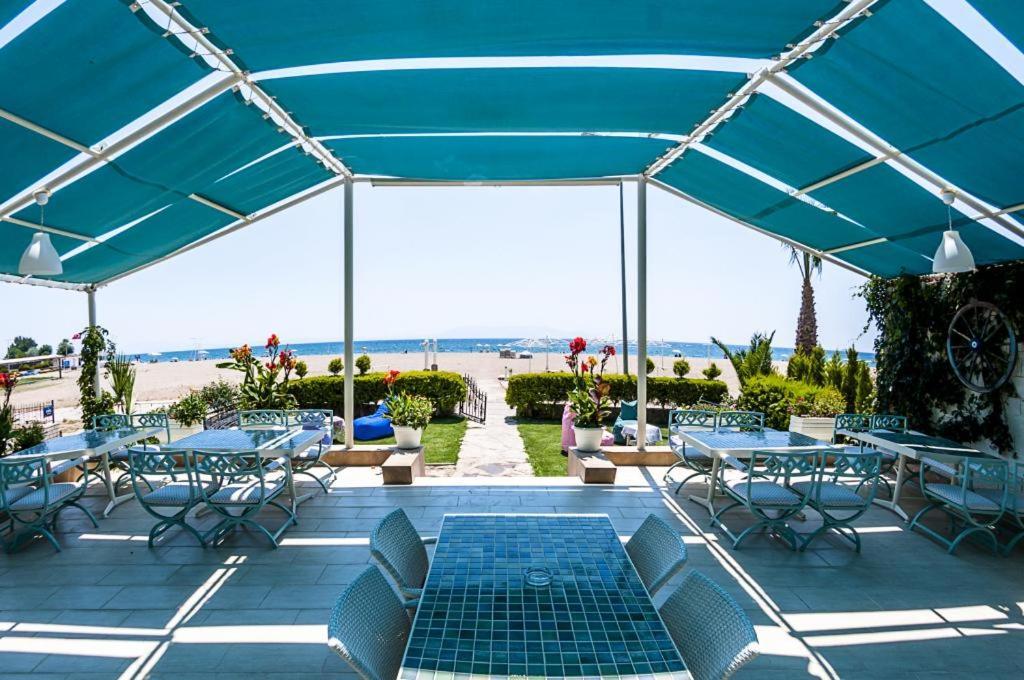 Colophon Beach Otel 古穆杜尔 外观 照片