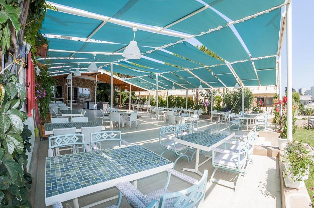 Colophon Beach Otel 古穆杜尔 外观 照片