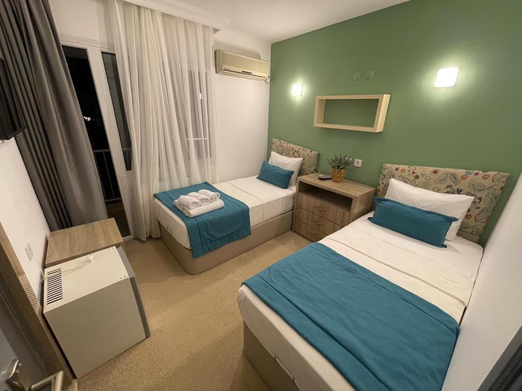 Colophon Beach Otel 古穆杜尔 外观 照片